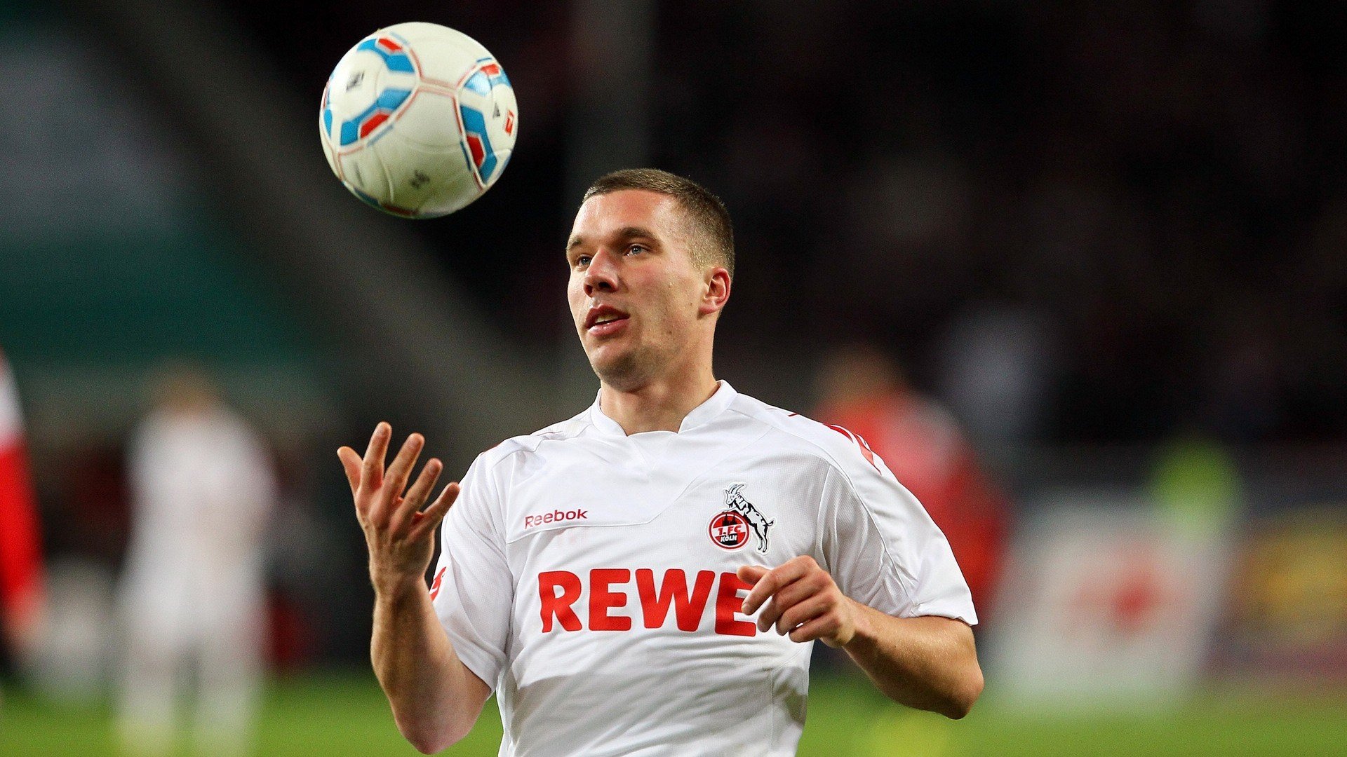 青少年“跑动未来”公益跑在深圳燃情开启，倡导健康生活，深圳青少年跑步训练营